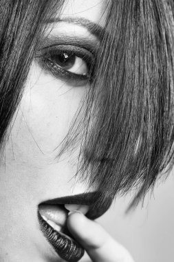 Güzel kadın vampir