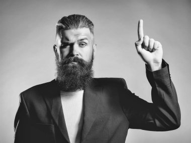 Ceketli sakallı yakışıklı adamı