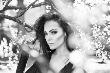 Kadın bahar bloom ile