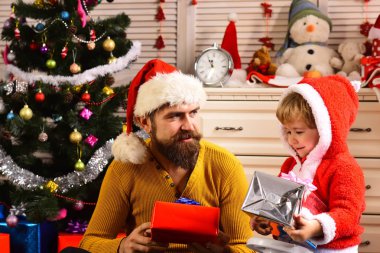 Mutlu aile yeni yılı ve Noel 'i kutluyor..