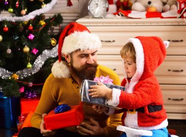 Mutlu aile yeni yılı ve Noel 'i kutluyor..