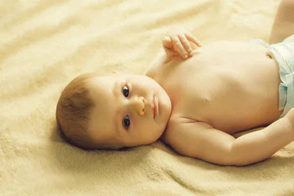 Kleine jongen baby — Stockfoto