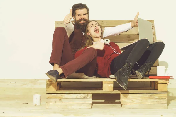 Casal jovem passar tempo juntos — Fotografia de Stock