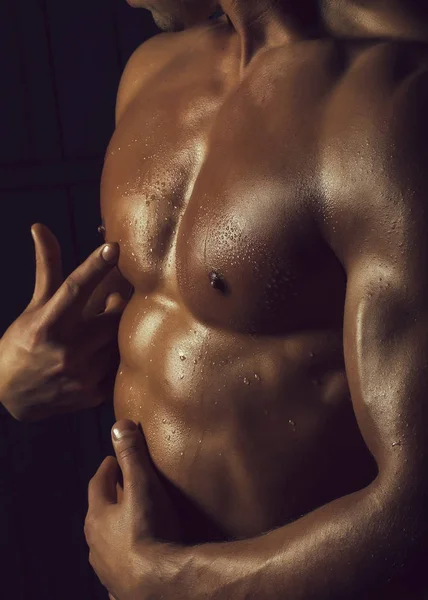 Manliga muskulösa överkropp — Stockfoto