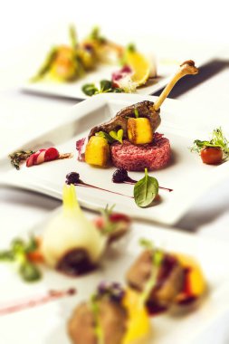 Confit ördek veya kaz ayağı