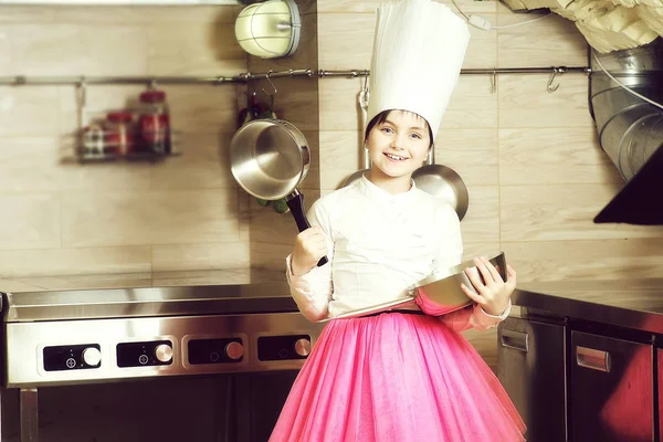 Little girl with pot — Stock Photo, Image