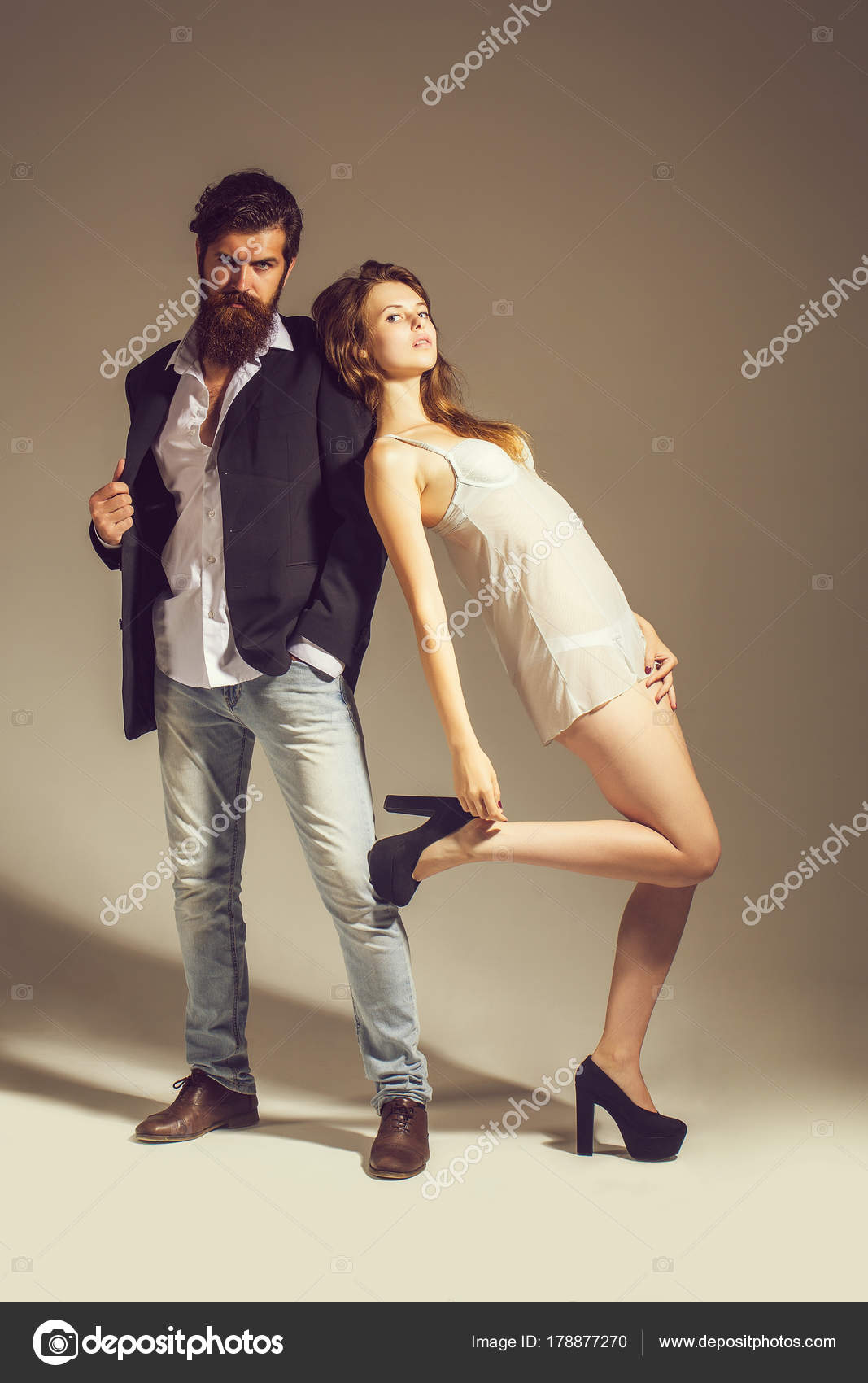 Elegante Pareja Pareja Elegante Pareja Pareja Sexy Sexy Elegante Pareja Sexy Elegante Sexy qqRAXf