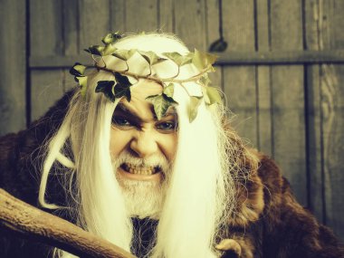 Zeus Tanrı boynuzları ile