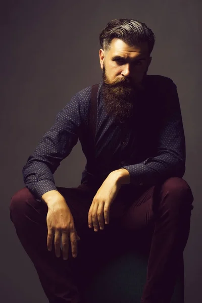 Handsome bearded fashionable man — Stock Photo, Image