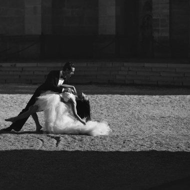 seksi çift güneşli dans düğün açık