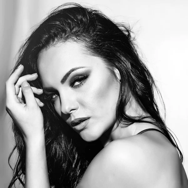 şehvetli genç kadın