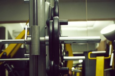 Dumbbell veya halter salonunda