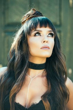 Sağlıklı bir cilt ile yüz makyaj ile kız