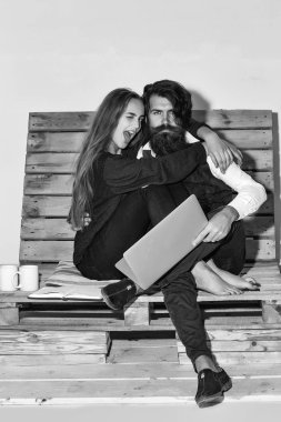 Genç çift birlikte vakit