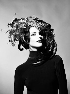 tüy şapka çok seksi kadın