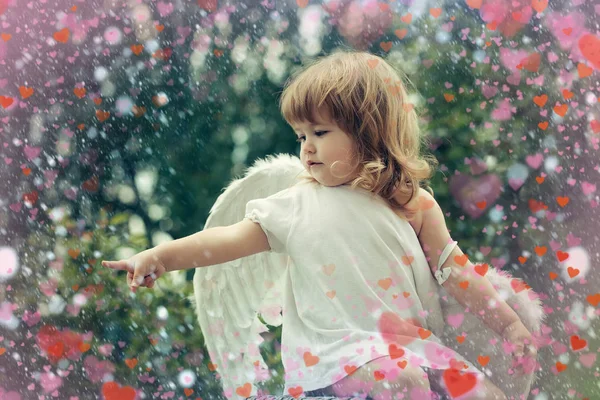 Schattig engel. prachtige kinderen. Valentijnsdag. — Stockfoto