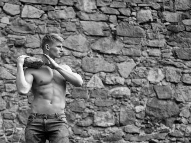 Taşlı duvar Kas İkizler