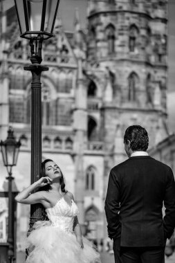 güzel gelin ve yakışıklı damat