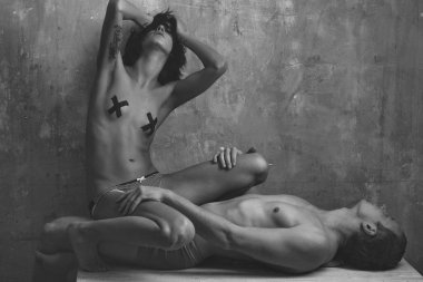 kas maço erkek ve çok seksi kadın genç Çift