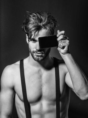 yakışıklı erkek ile smartphone