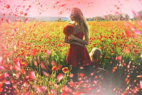 Sexig tjej, sumer blommor. Vårens blommor. — Stockfoto