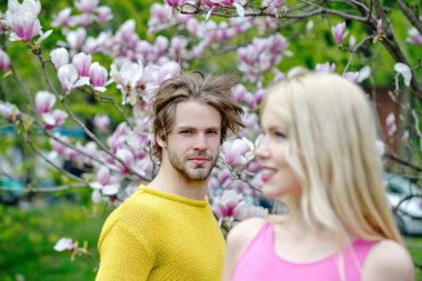 Paskalya, erkek ve kadın bahar.