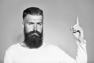 Sakallı adam hareketi ile