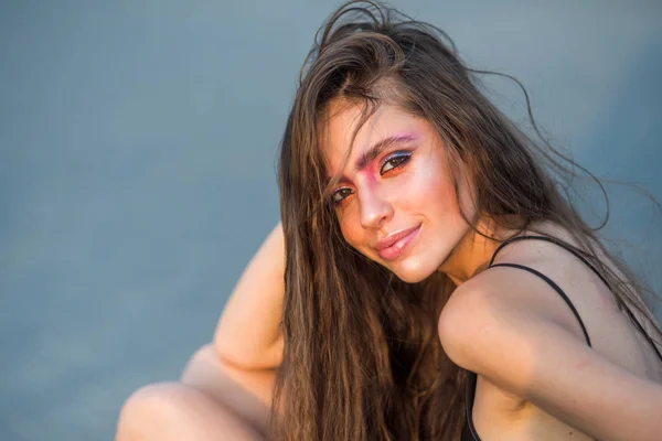 Make-up model met mooie glimlach — Stockfoto