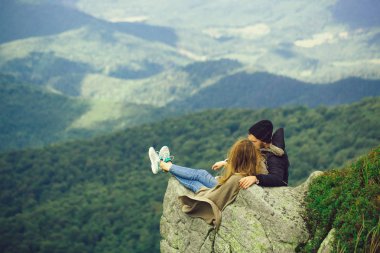 Romantik adam ve güzel kız
