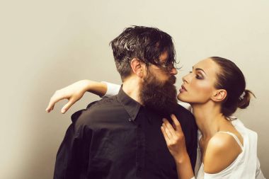 Genç şık seksi çift Studio