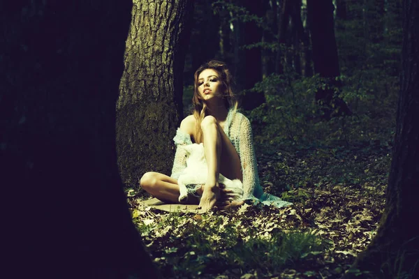 Girl with goat in forest — Stock Photo, Image