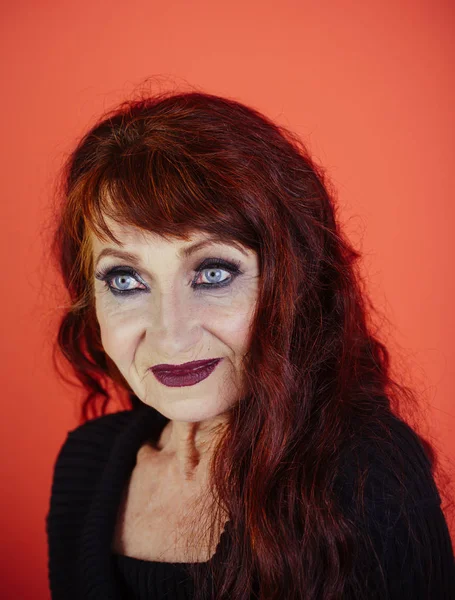 Portret van senior vrouw met make-up — Stockfoto