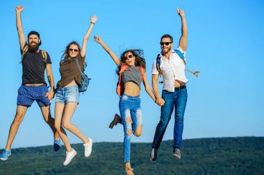 İnsanlar mavi gökyüzü, Yolculuk tutkusu atlamak