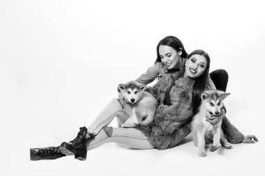 denim husky ile kız