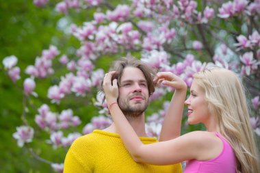 Paskalya, erkek ve kadın bahar.