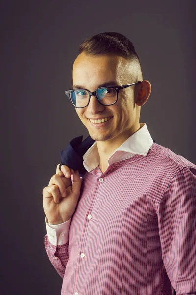 Chico guapo en gafas —  Fotos de Stock