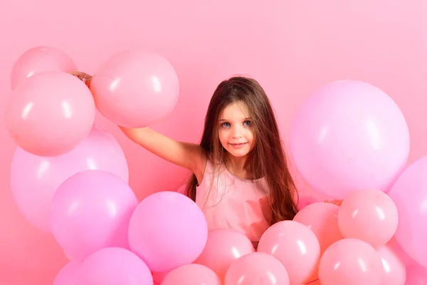 Small girl child with party balloons, celebration. — Stock Photo, Image