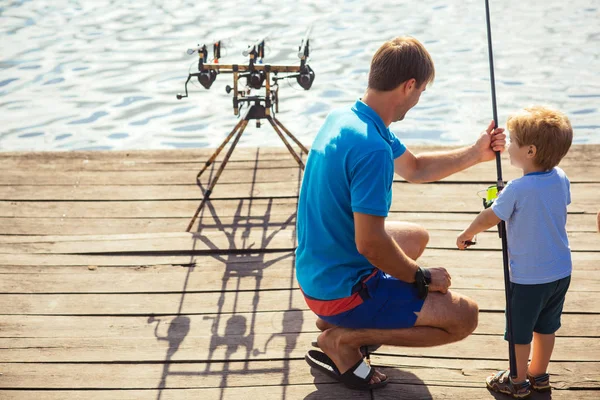 Pesca, pesca con caña, actividad, aventura —  Fotos de Stock