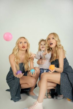 Aşk, mutluluk, ebeveynlik.