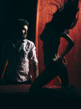 Erotik oyunlar, arzu, orgazm, ön sevişme.