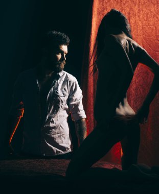 Erotik oyunlar, arzu, orgazm, ön sevişme.