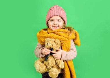 Çocukların düzenli olarak ödevlerini yapmak gerek. Çocuklar genellikle daha kolay görüntüleri resimleri ve kayma anlayış kullanarak öğrenebilirsiniz. Çocuklar gerçekten lüzum onları evde karşılamak öğretmendir.