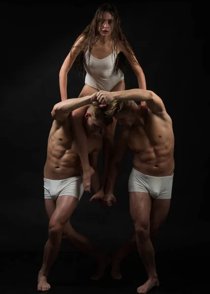 Scuola Ginnastica Energia Allenamento Ginnico Gemelli Uomini Giovane Ragazza — Foto Stock