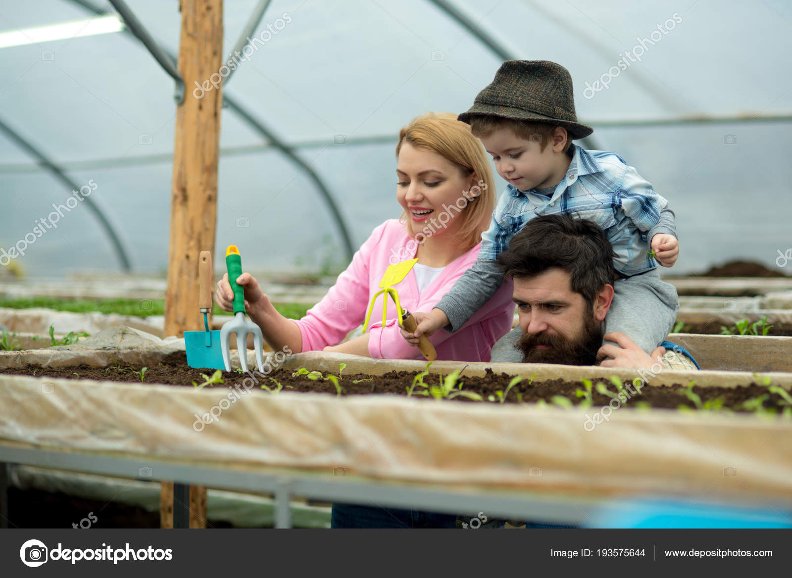 Fiú és anya randi