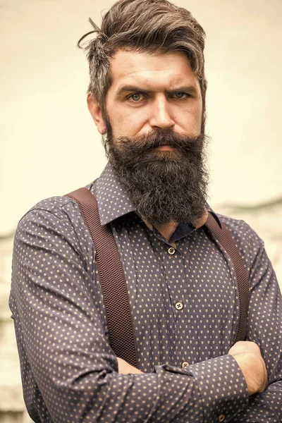 Homem bonito com barba — Fotografia de Stock