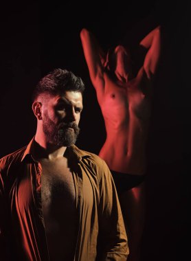 Seksi vücut aşık çift, sakin ol.