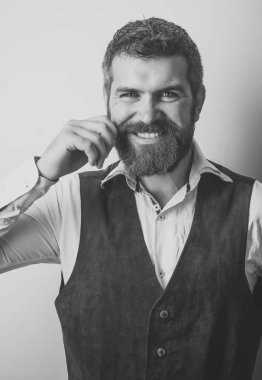 Adam ya da sakallı işadamı.