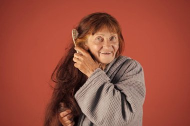 Emeklilik ve emeklilik kadın kıdemli.