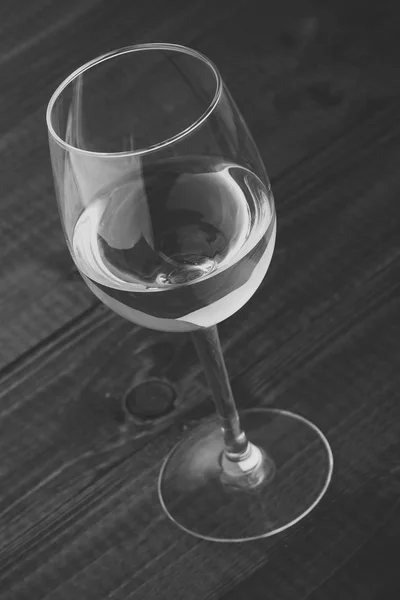 One glass with white wine — Stock Photo, Image