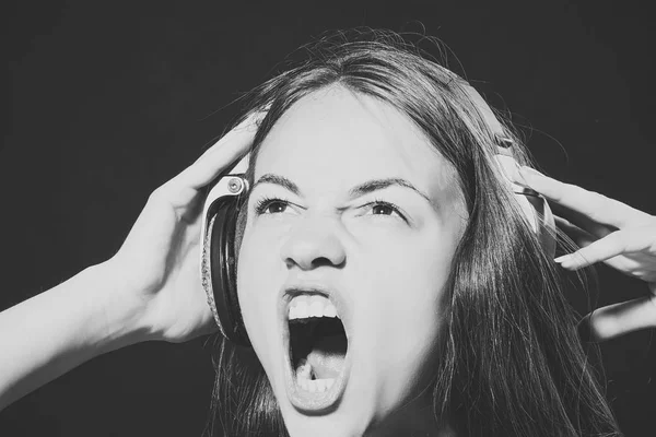 Portrait of shouting dj girl — Stock Photo, Image